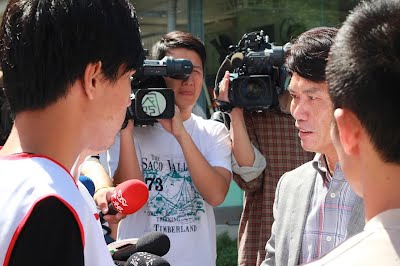 20121016_protest_to_minister_of_labor_2